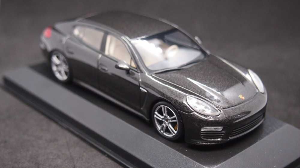 Macheta Porsche Panamera Turbo S Minichamps 1:43