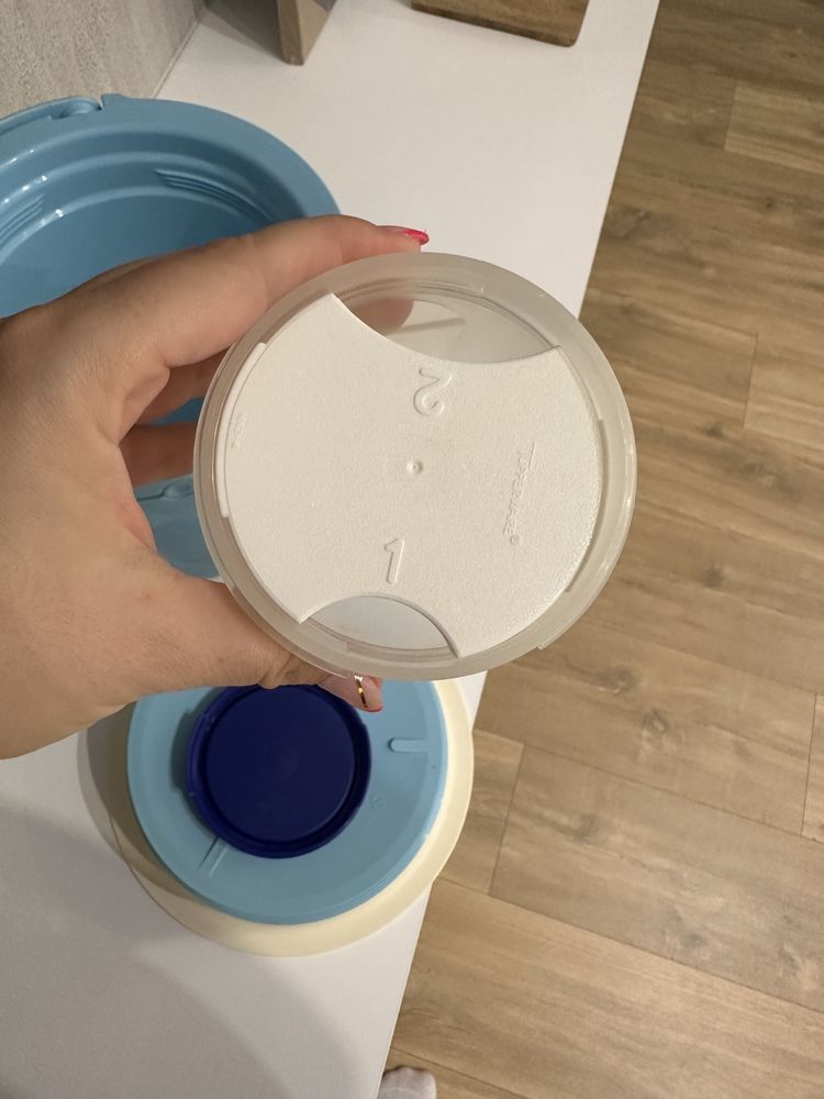 Tupperware контейнери
