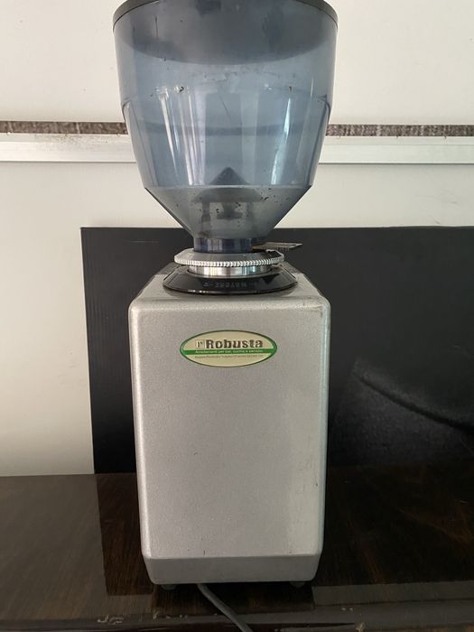 мелачка за кафе робуста профисионална