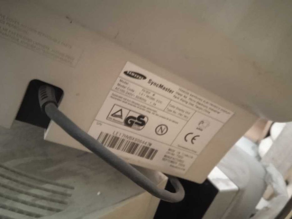 продается монитор