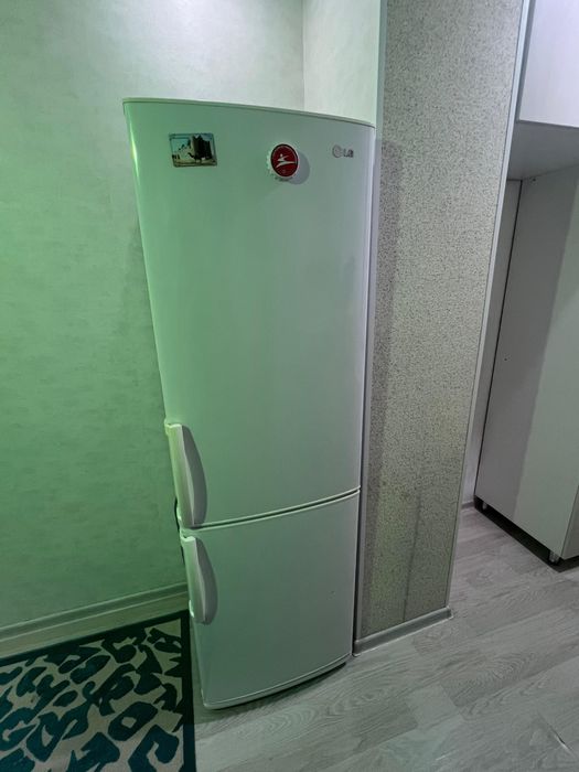 Отдам б/у холодильник LG. Работающий. Самовывоз
