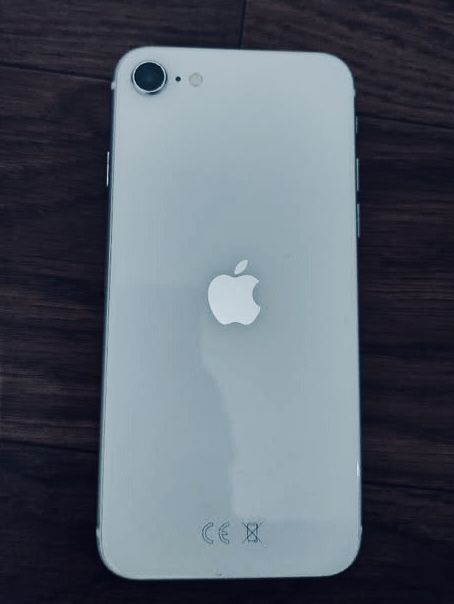 Айфон се с коробкой