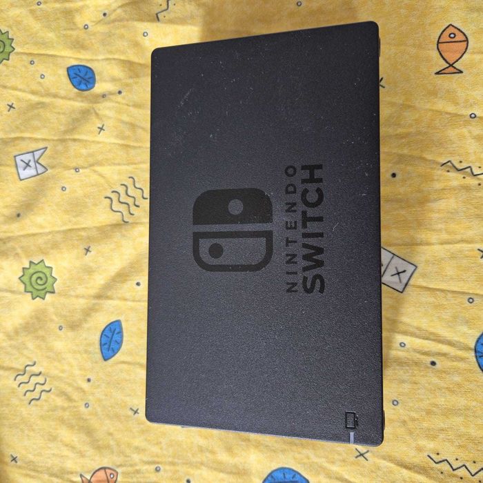 Consola NINTENDO Switch (Joy-Con Neon Red/Blue)