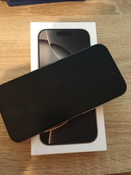 Vand iphone 16 pro 256 gb