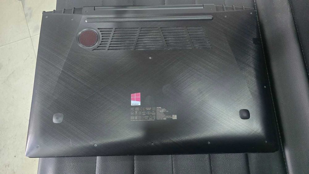 Лаптоп Lenovo Y70-70 Touch screen / i7, 512ssd , 16GB Ram / Nvidia 860