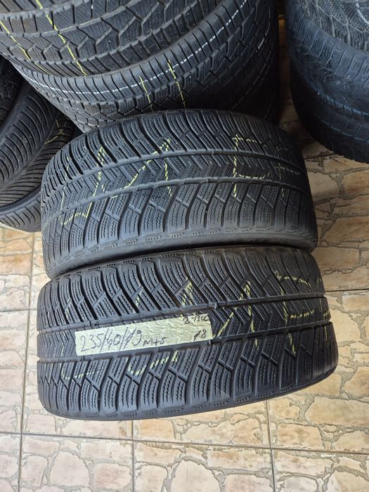 Vând cauciucuri 235/40/19 M+S 2 buc imp Germania