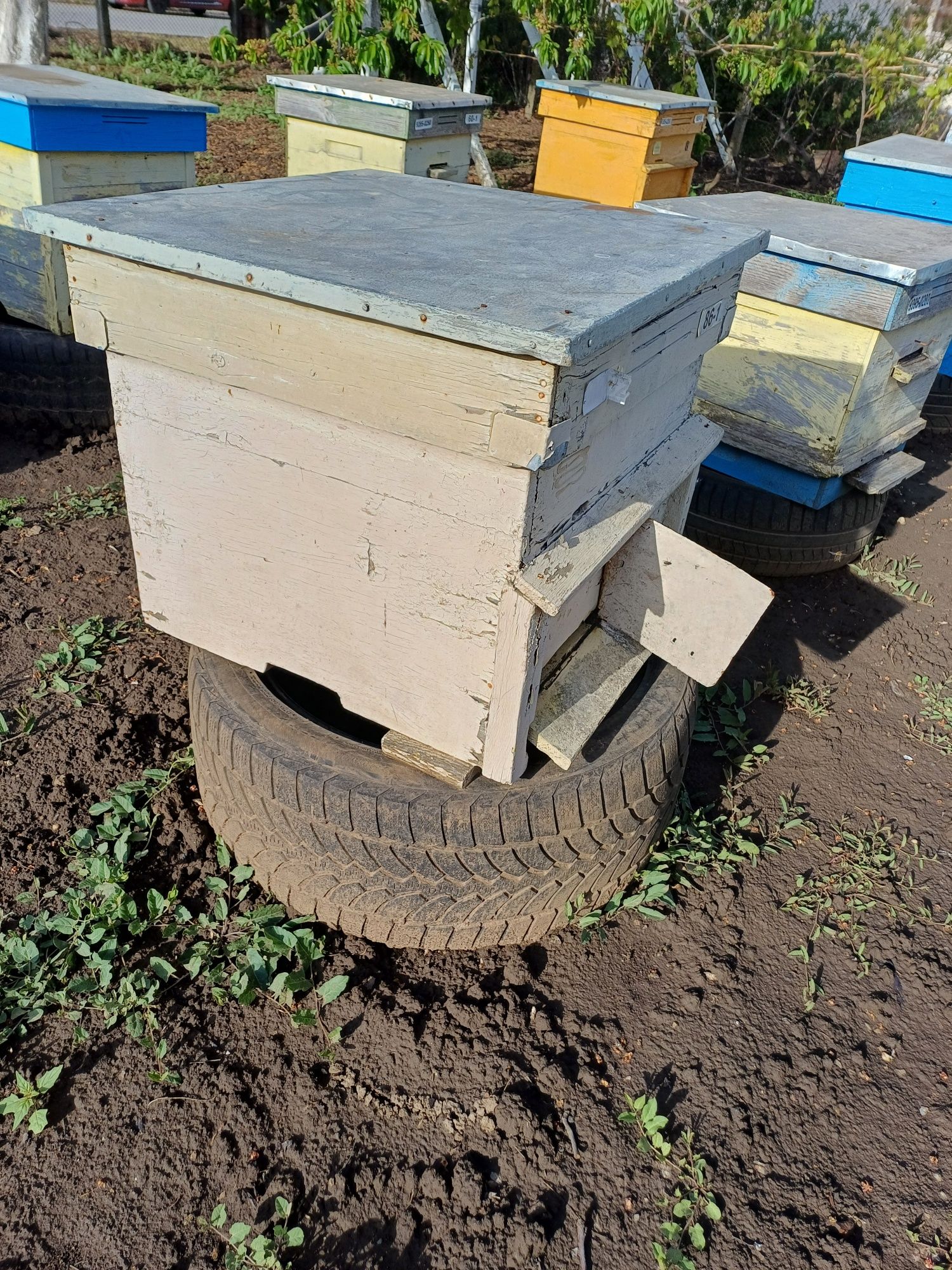 Пчеларски инвентар