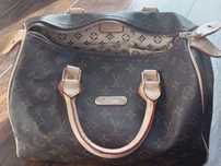 Geantă Louis Vuitton