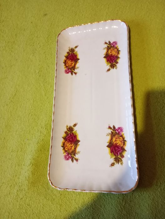 Farfurii ,platouri de colecție,diverse portelanuri