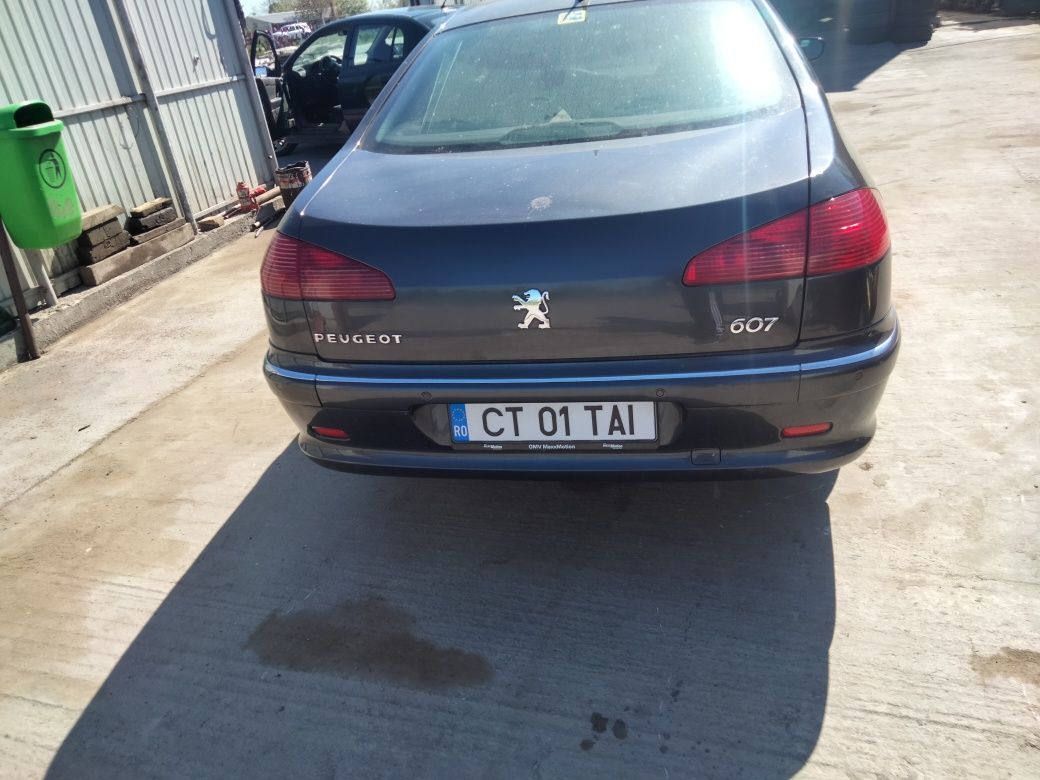 Dezmembrez Peugeot 607 2.2 hdi 2006