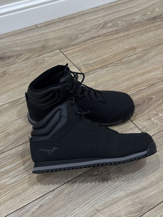 Продам Оригинал Мизуно