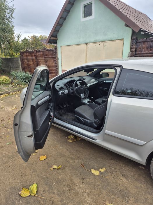 Vând Opel astra h gtc