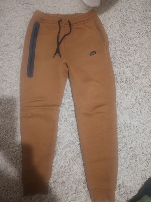 Pantaloni Nike Tech S