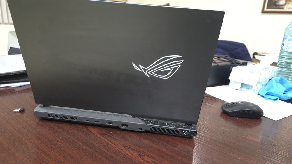 ASUS ROG Strix
Продавам ге
