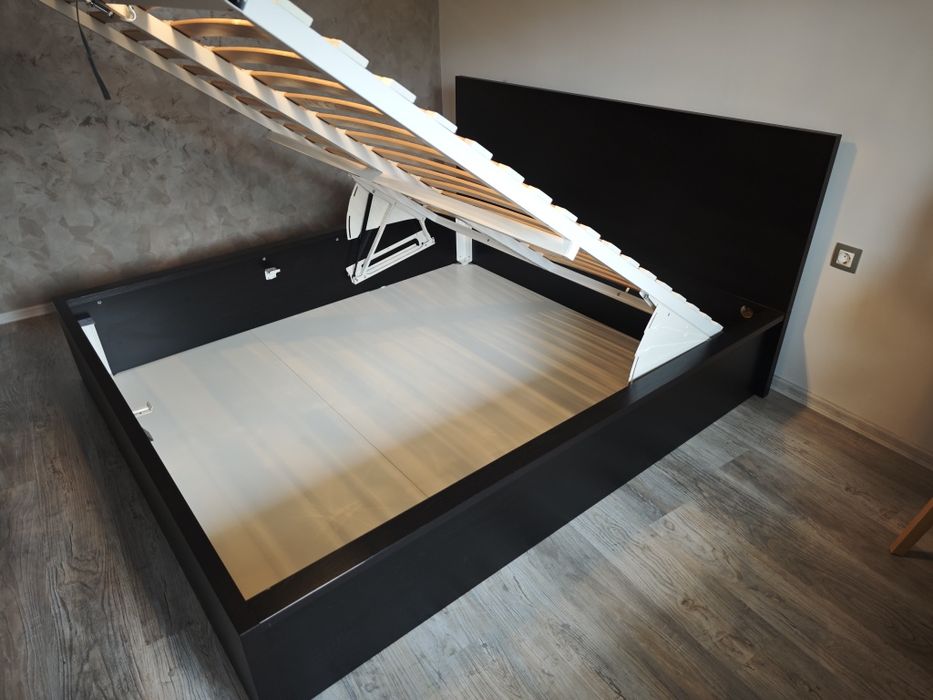 Легло Ikea MALM 210 на 195 см