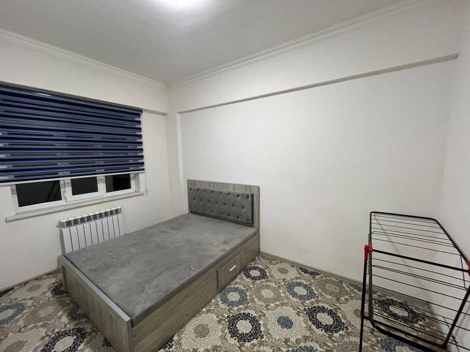 Yakkasaroy Bobur Rovd Amirun Hotel yonida