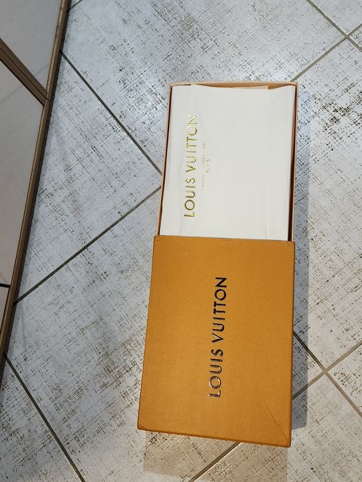 Продавам нови мъжки маратонки Louis Vuitton от последната колекция