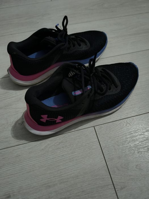 Adidași under armour 40 dama