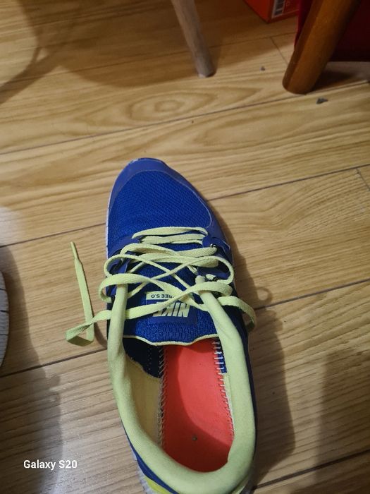 Adidași nike mărimea 44