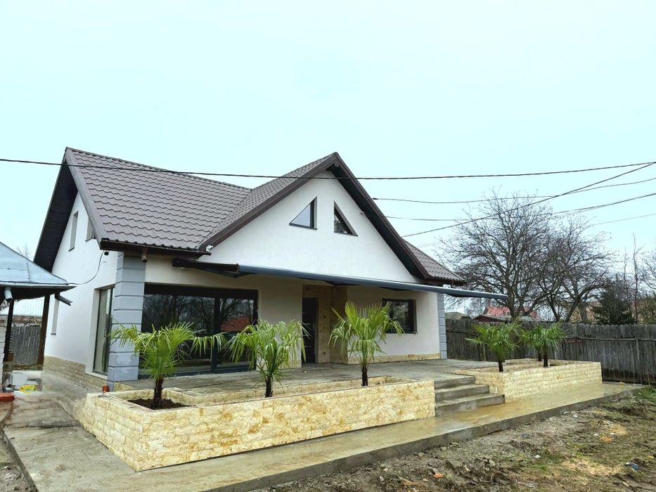 Vând casă în Lunca Pașcani