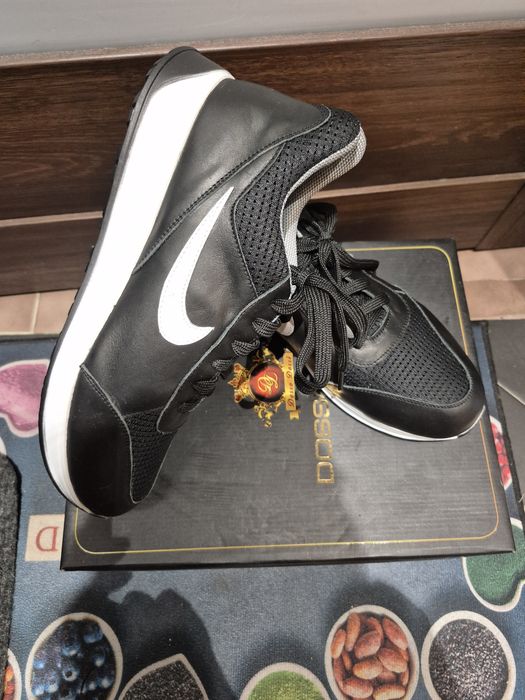 Мъжки сникърси от естествена кожа. 44