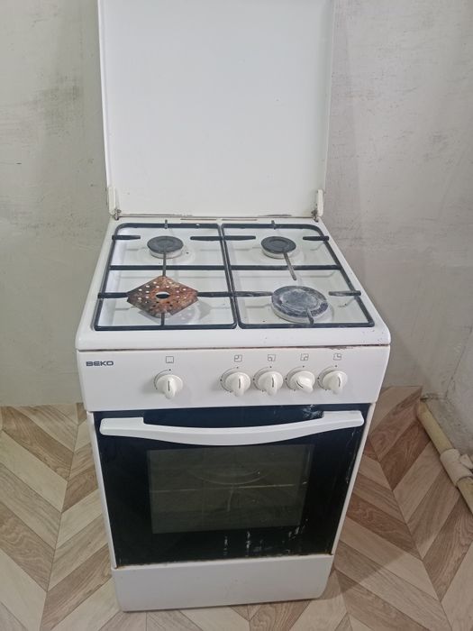 Продам газ плиту