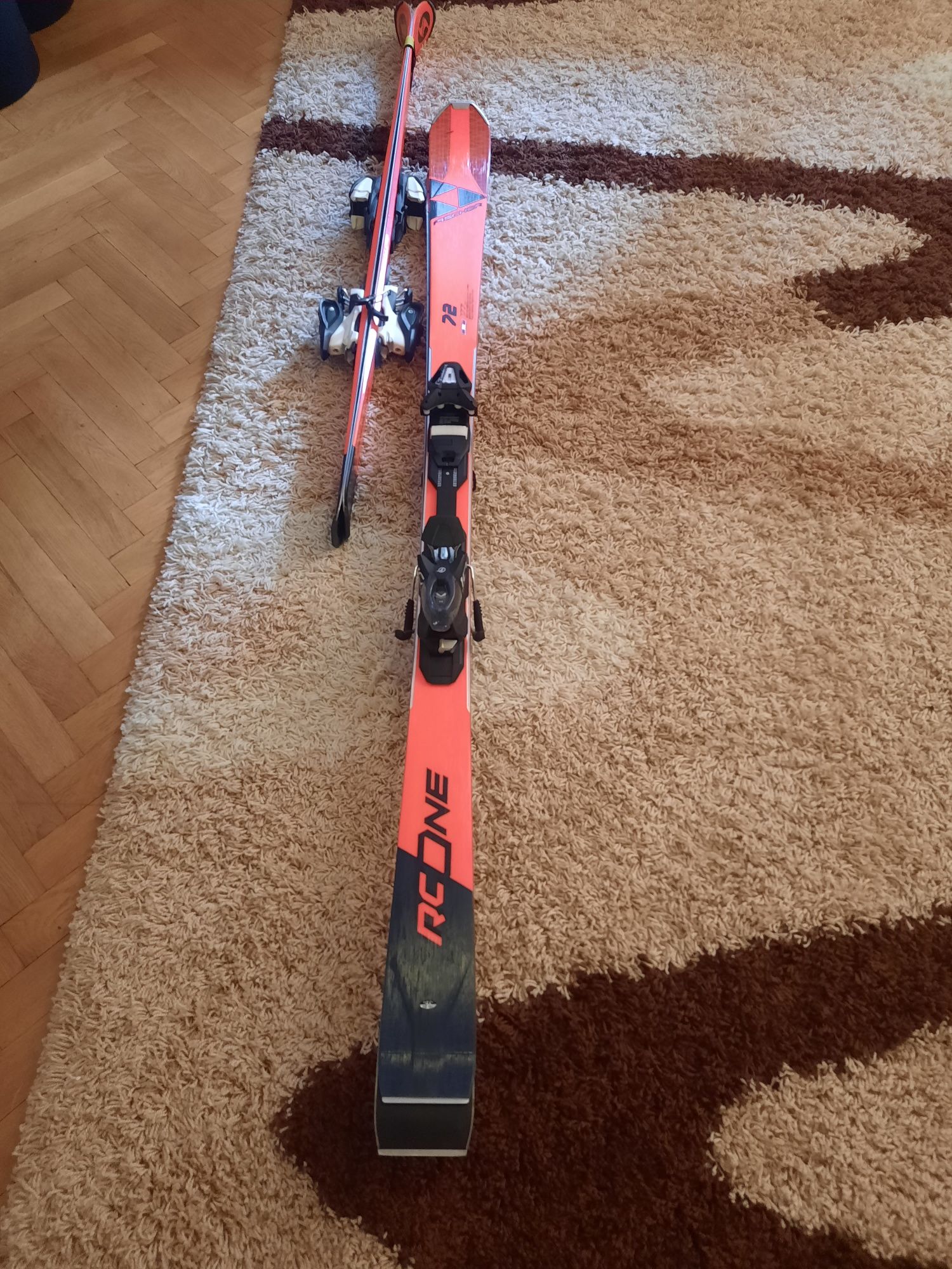 Schimb skiuri  Fischer NOI 990ron