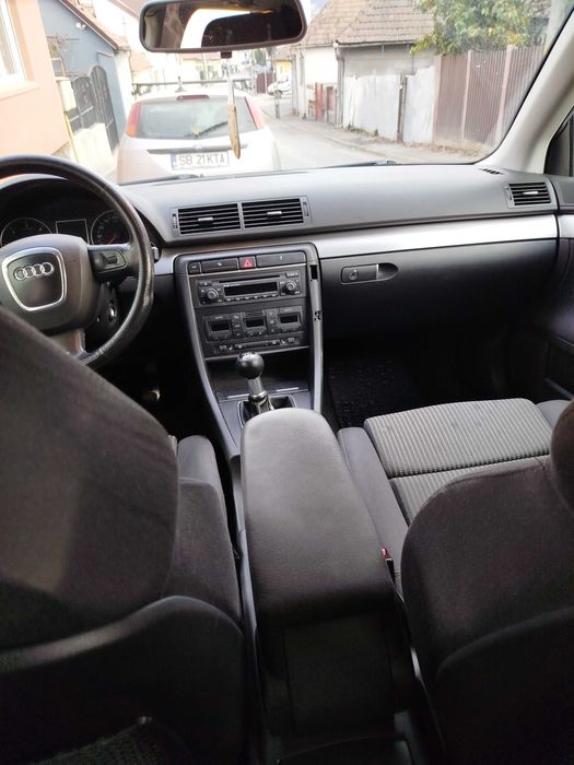 Audi A4 B7 , 2L  140cp