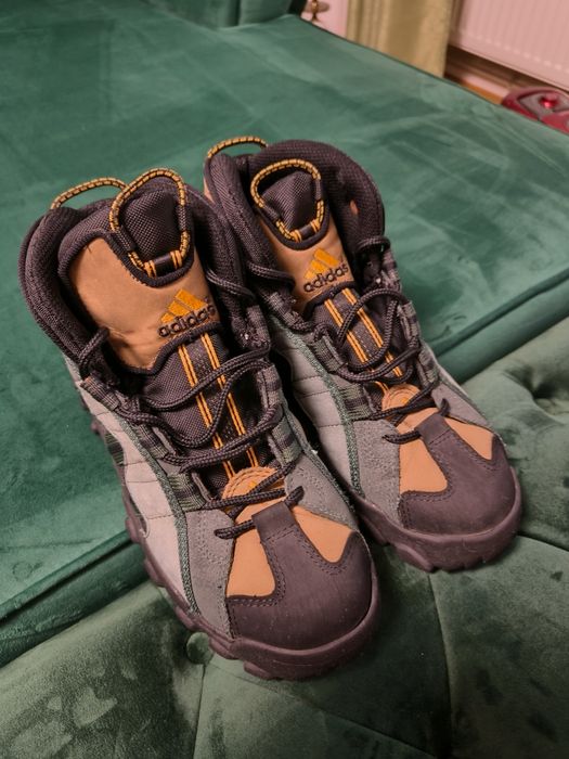 Ghete, adidasi, munte, bocanci, munte, adidas, drumetie, originali