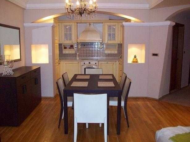 Дава се под наем Тристаен апартамент в Бургас, Възраждане - 90 кв.м за 255 € - Снимка #1