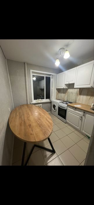 Кухонный гарнитур, стол, газ
