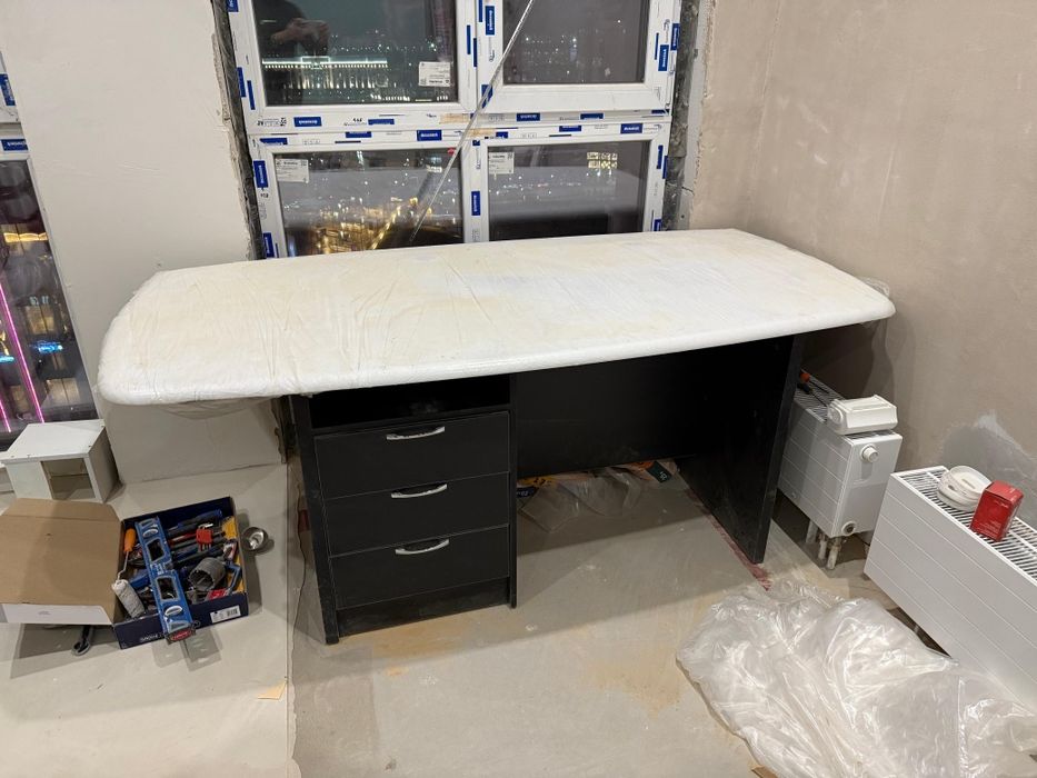 Офисный мебель...