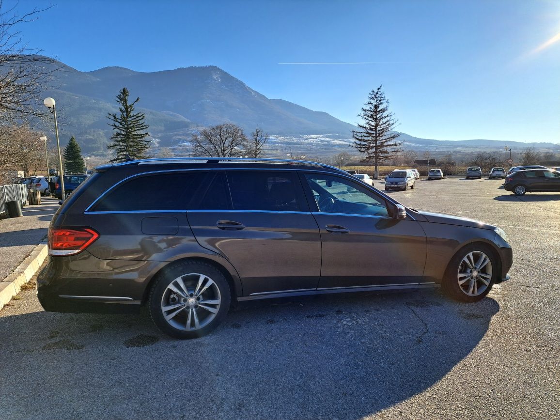 Mercedes-Benz E 200