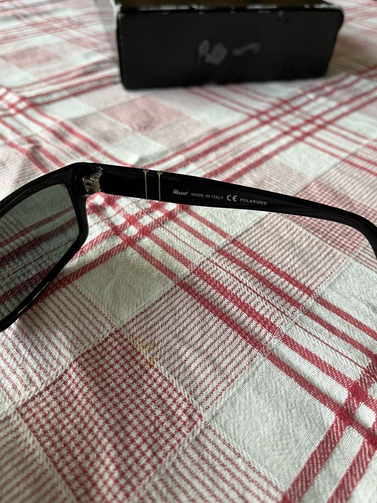 Слънчеви очила Persol 2831 polarized. С поляризирани стъкла.