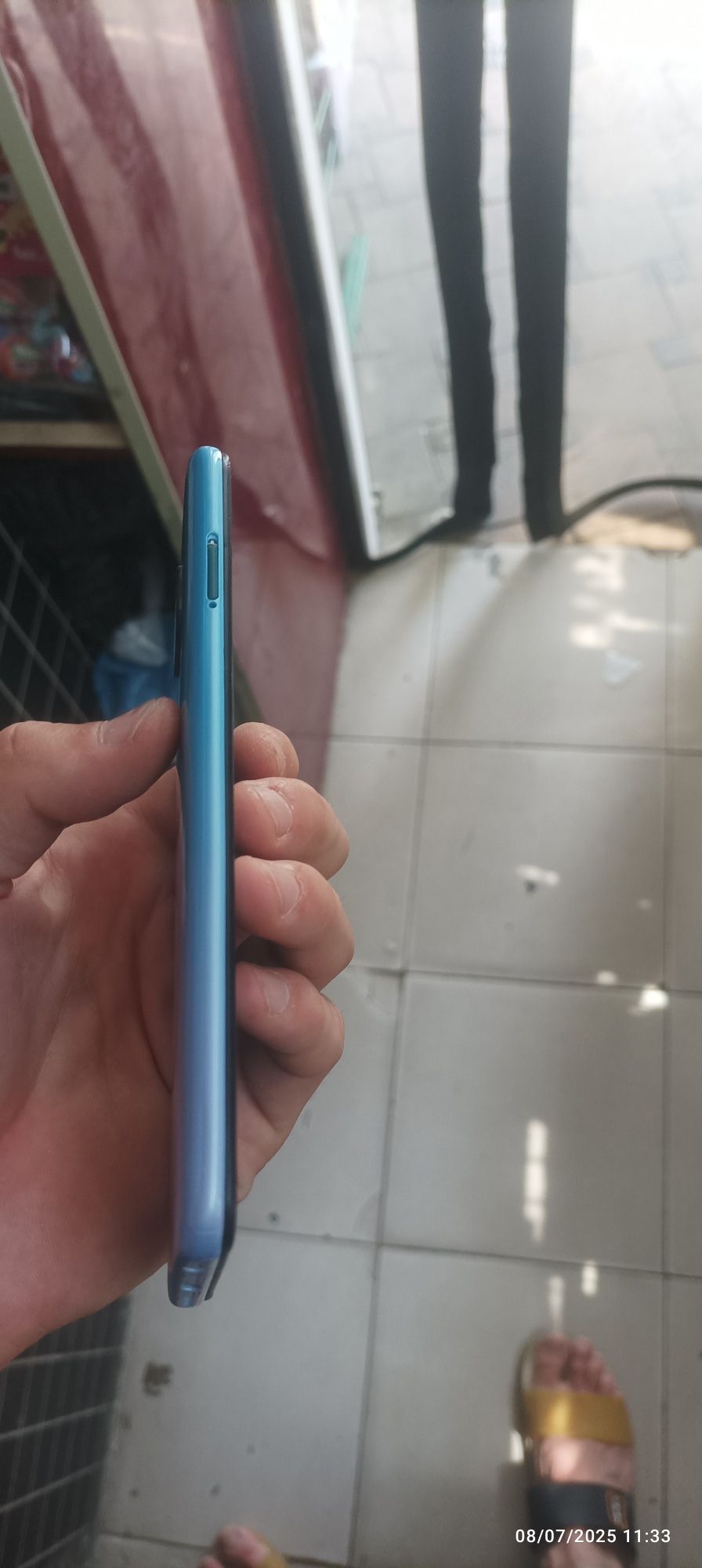 Redmi sotiladi 64talig