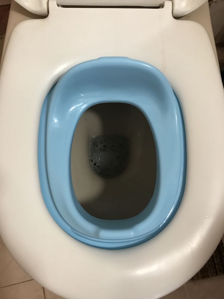 ДЕТСКА дъска за тоалетна в небесно син цвят