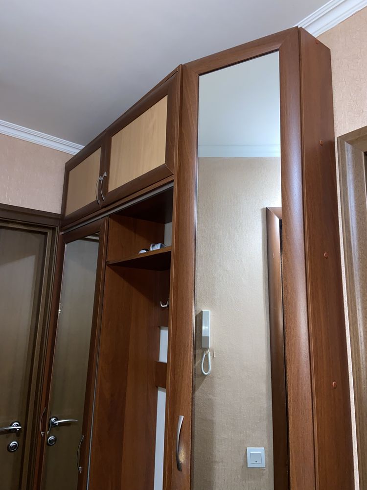 Шкаф в прихожую.