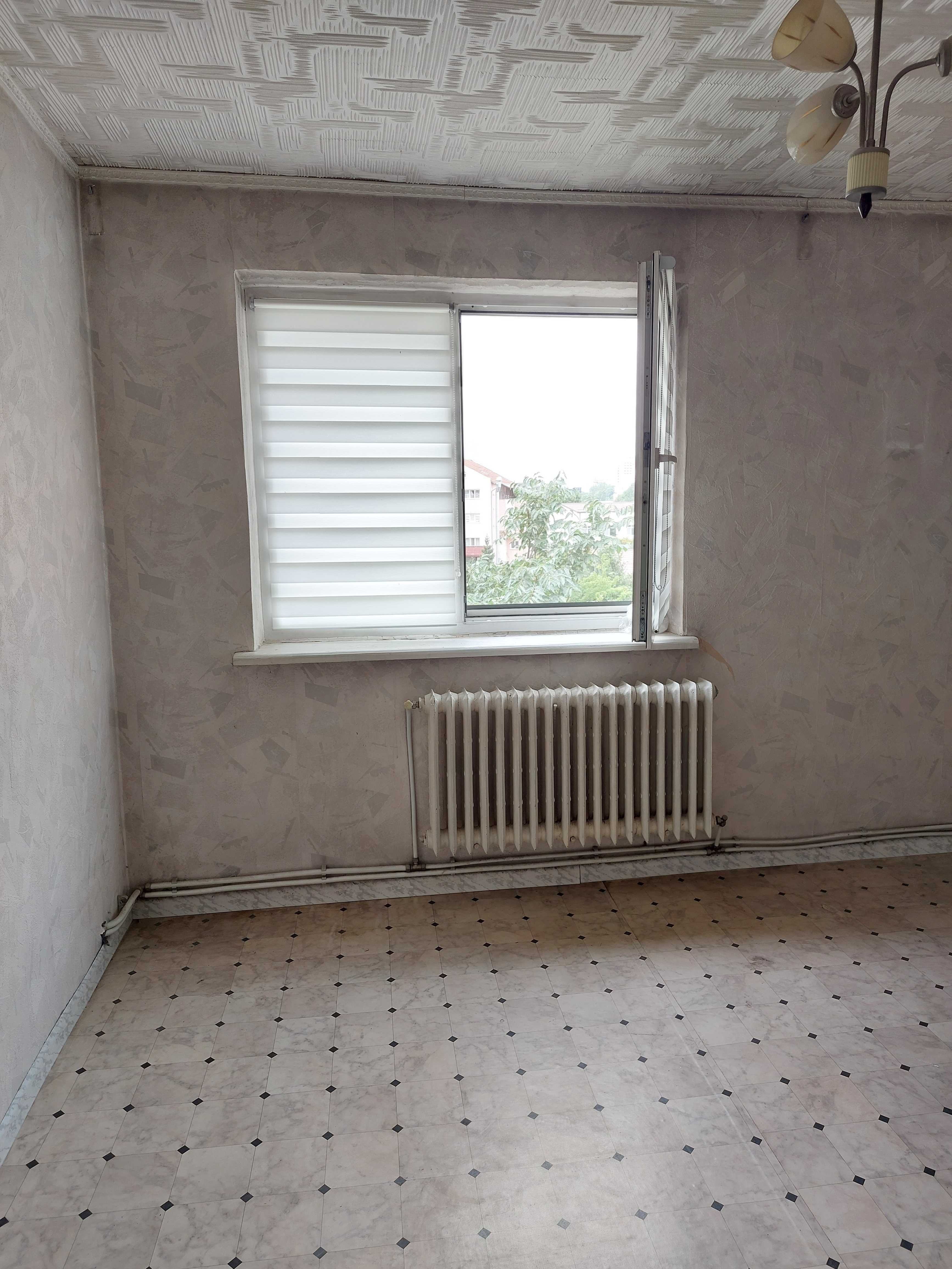 Apartament 3 camere, lângă Facultatea de chimie