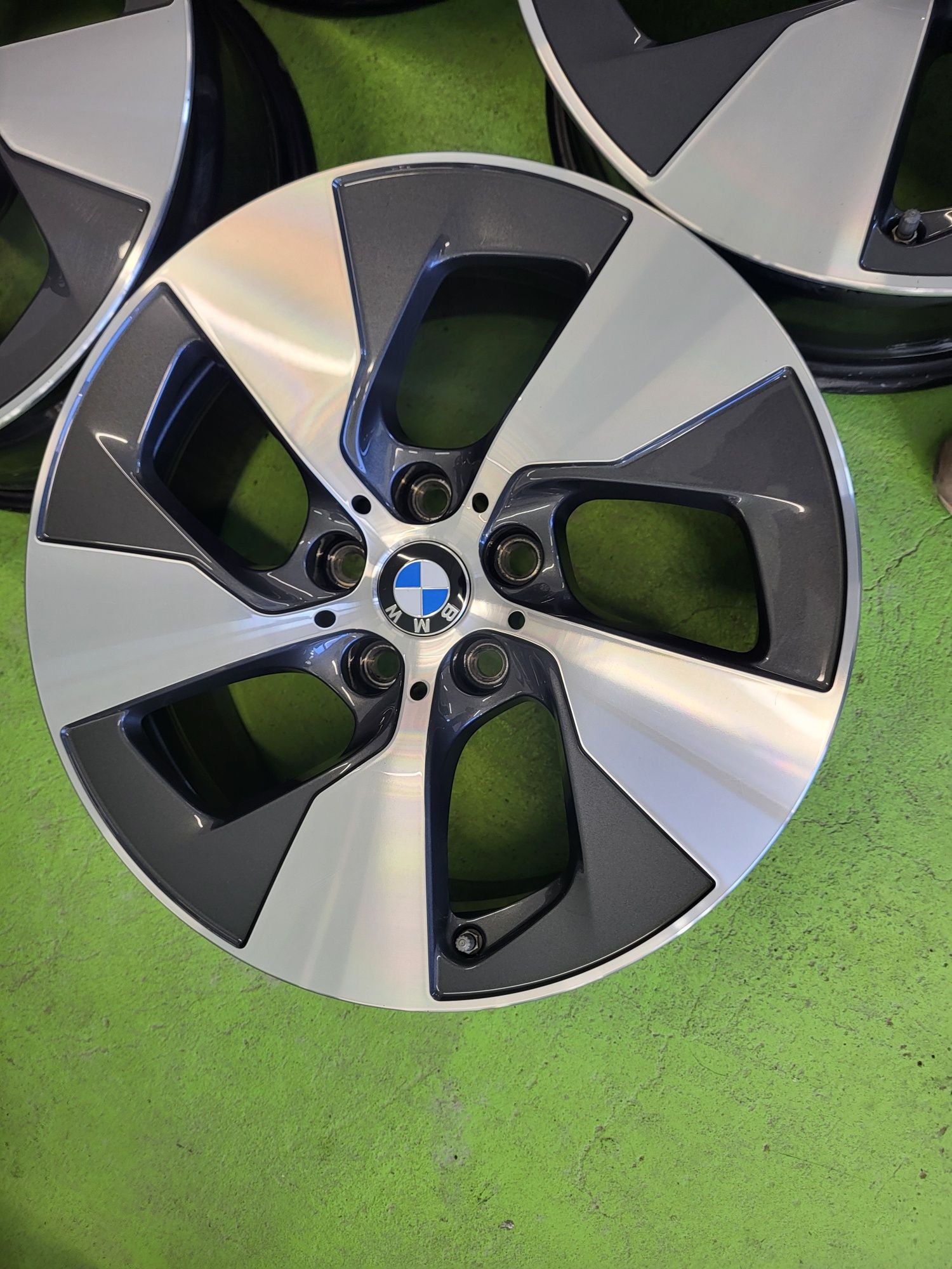 17 5x112 Bmw G30 G31 G20 лети джанти 5х112 бмв