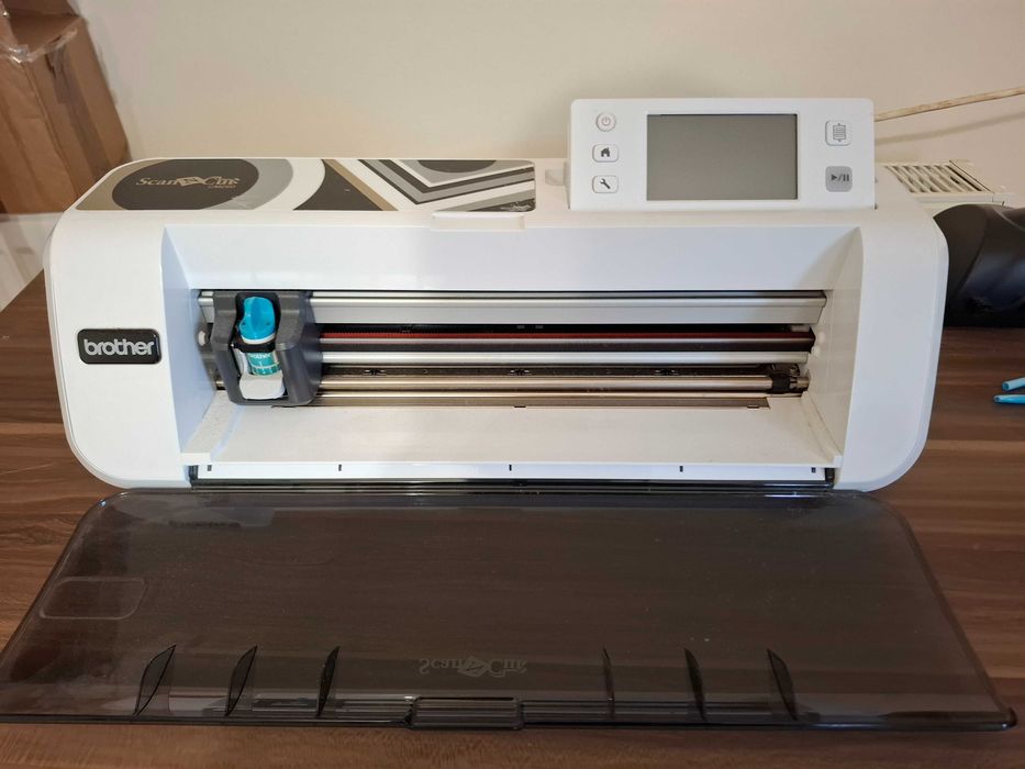Plotter Brother ScanNCut CM260