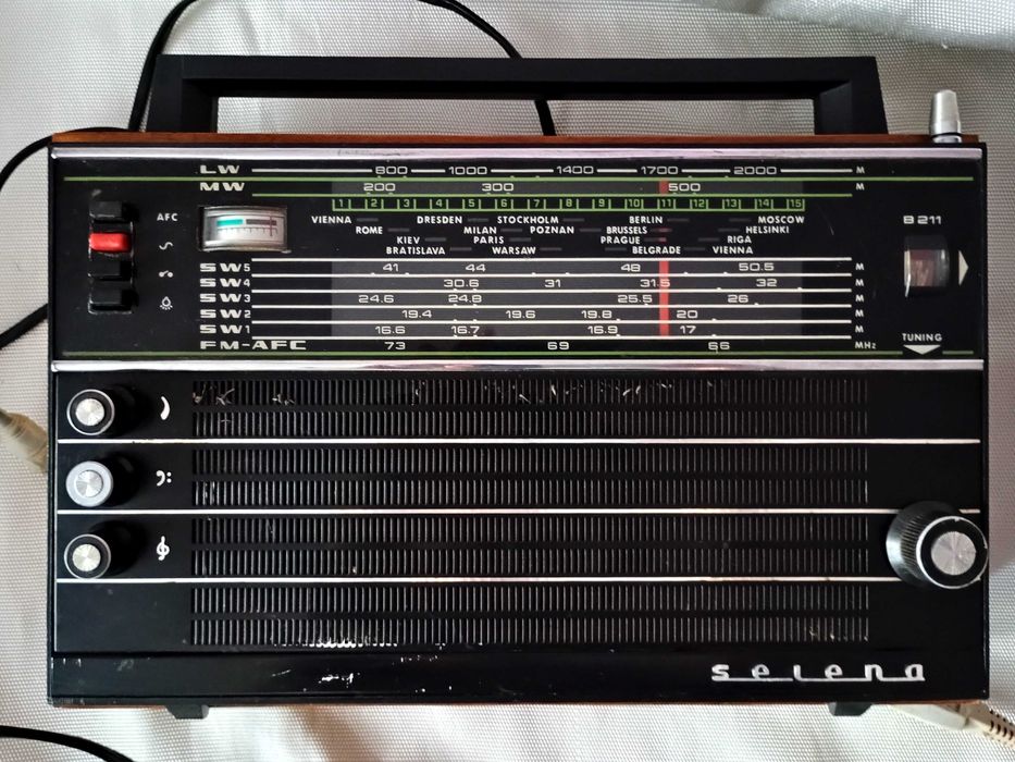 Aparat radio SELENA B211