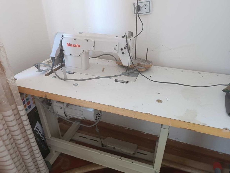 Sotiladi: Maxdo sanoat tikuv mashinasi