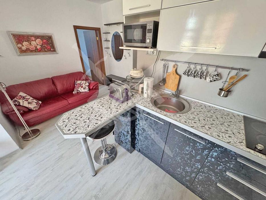 Продава се Тристаен апартамент в к.к. Слънчев бряг - 70 кв.м за 986 €/кв.м - Снимка #1