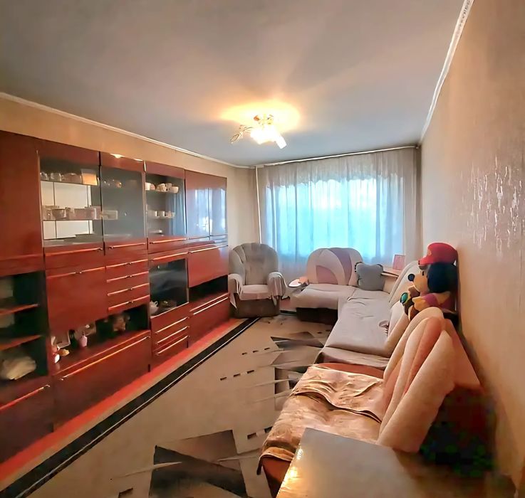 Продам 3 комнатную квартиру новой планировки в 20 мкр-не.