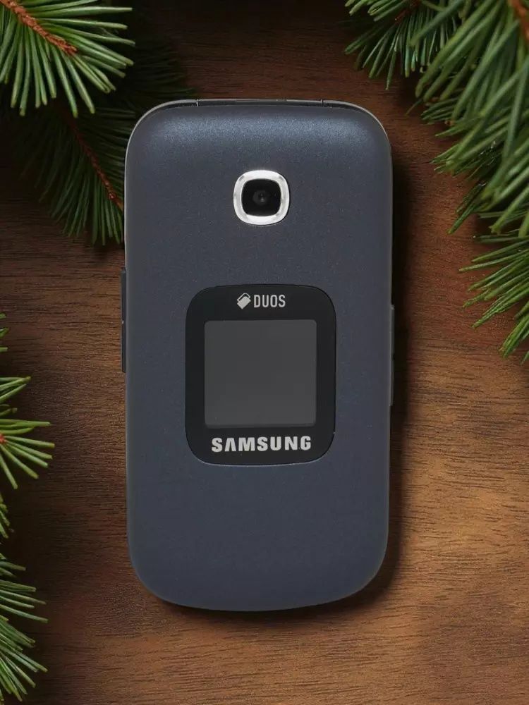 Samsung telefon yana sotuvda mavjud