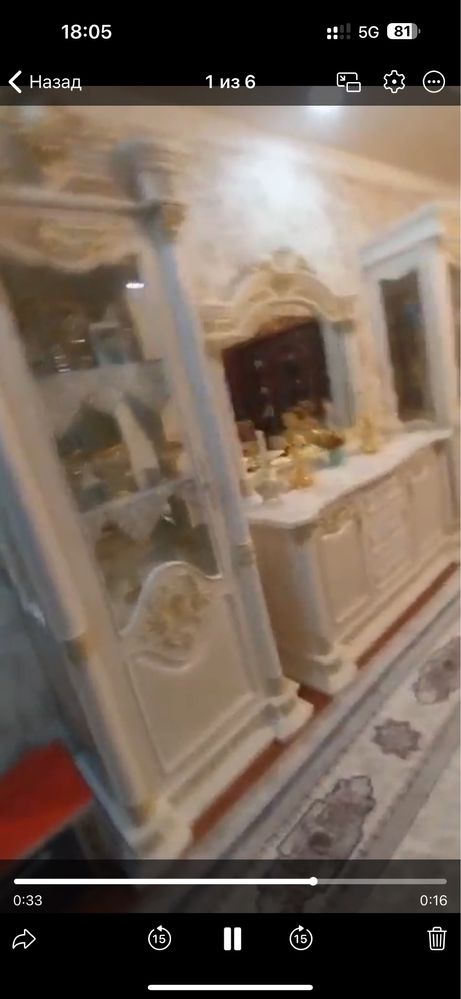 Продается гостинный набор, трюмо с зеркалом и боковые пеналы, стол