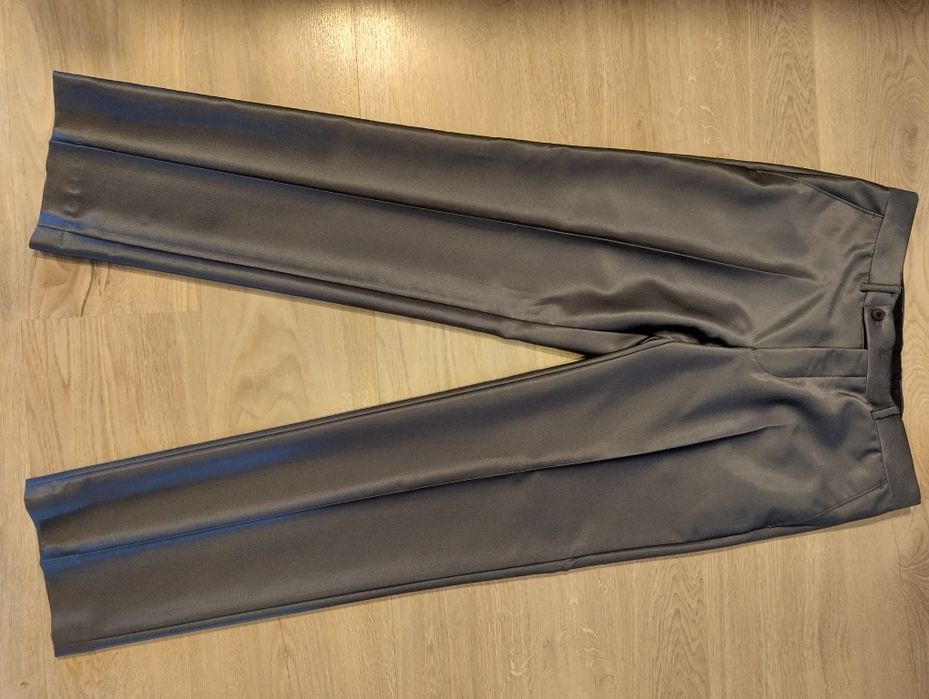 Мъжки Италиански Костюм Коприна и Вълна