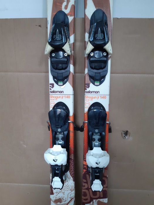 Schiuri freestyle Salomon Shogun Jr 140 cm