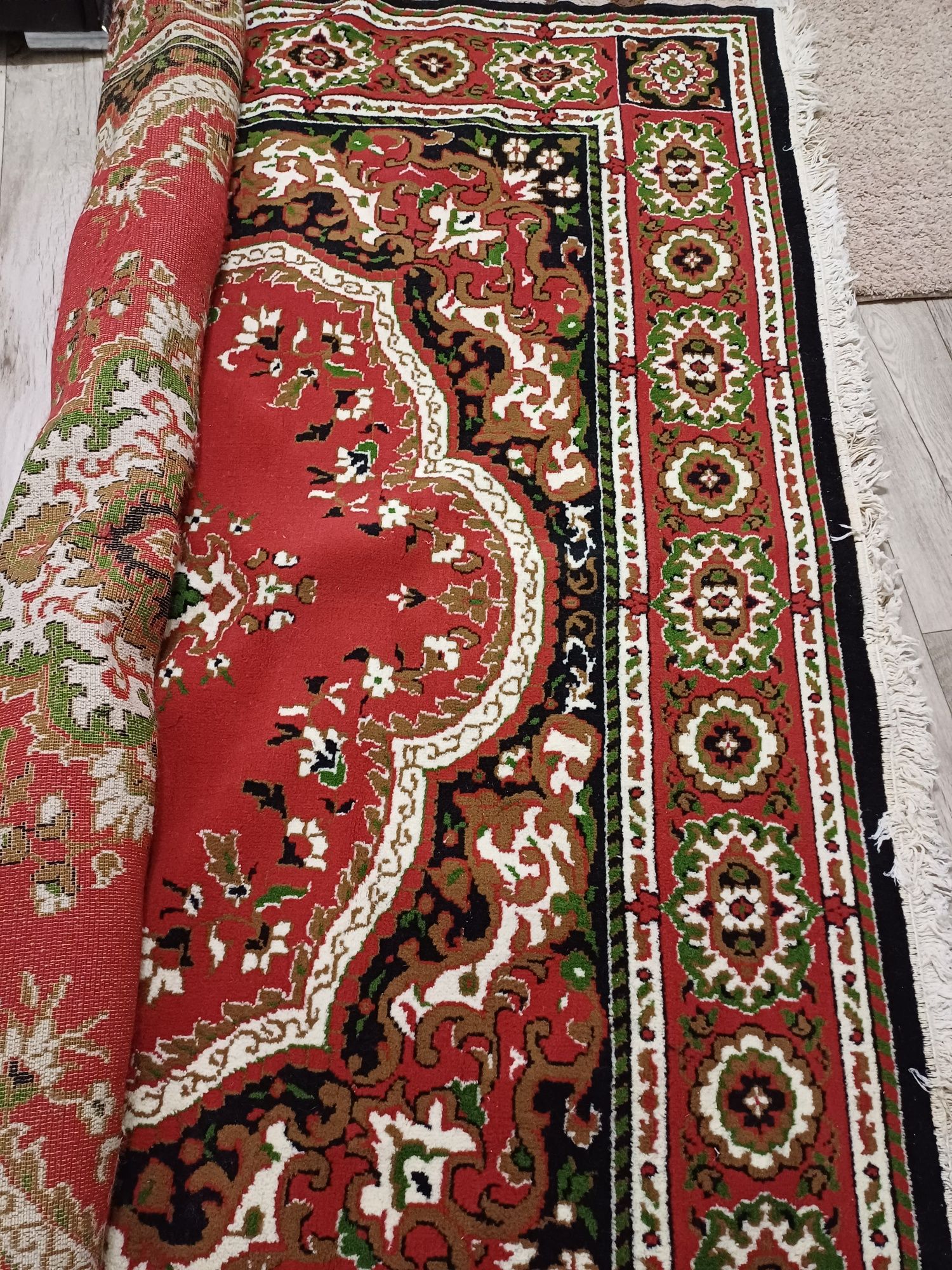 Продаю палас и ковер