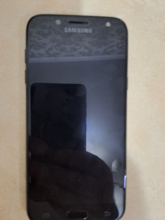 Продам Samsung J 5 в идеальном состоянии.